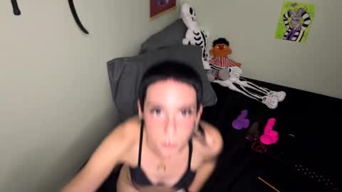 Snapshot of nymphaeaorion chatting on 09-09-25, 12:32 Nymphaea online show from 09-09-25, 12:32