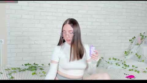 Kat online show from 11-10-25, 06:29