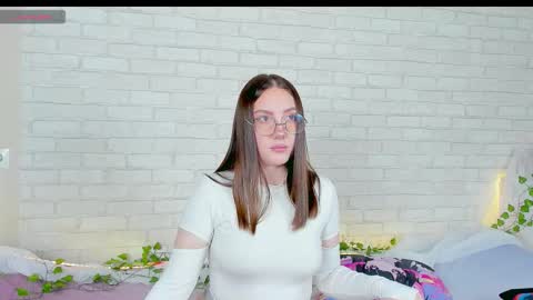 Kat online show from 11-22-25, 07:24