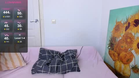 crystal   3 online show from 02-07-25, 12:42