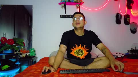 David and Steven Independents online show from 01-20-25, 06:21