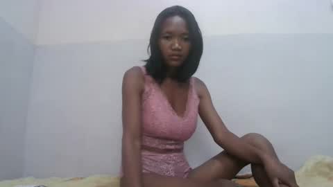 Snapshot of nympholinha chatting on 02-06-25, 03:16 nympholinha online show from 02-06-25, 03:16
