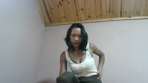 Snapshot of nympholinha chatting on 02-17-25, 03:58 nympholinha online show from 02-17-25, 03:58