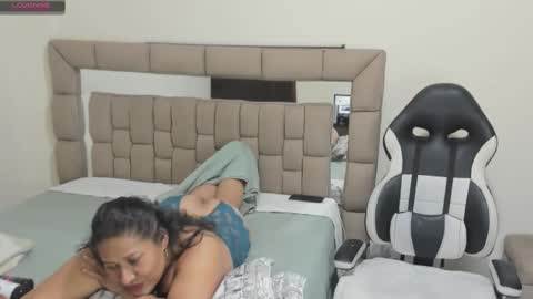 Snapshot of nyomi_browm chatting on 02-26-25, 08:37 nyomi browm online show from 02-26-25, 08:37