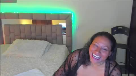 Snapshot of nyomi_browm chatting on 10-08-25, 10:13 nyomi browm online show from 10-08-25, 10:13