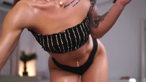 nyrobinova online show from 12-20-24, 10:16