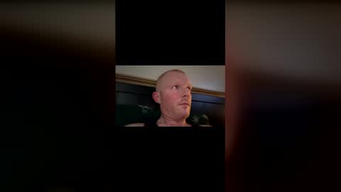 Snapshot of nytram999 chatting on 11-25-25, 10:04 nytram999 online show from 11-25-25, 10:04