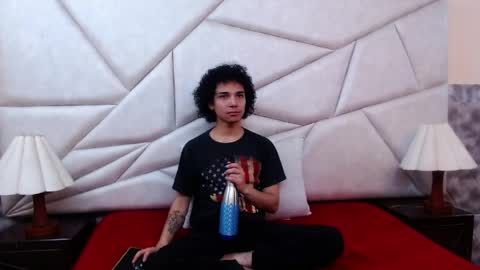 nyx_and_arian online show from 04-26-26, 01:58