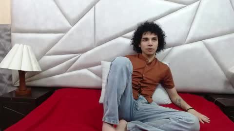 nyx_and_arian online show from 05-05-26, 02:08