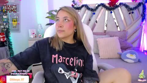 Snapshot of nyx_andria chatting on 12-16-24, 06:43 Alex   .    online show from 12-16-24, 06:43