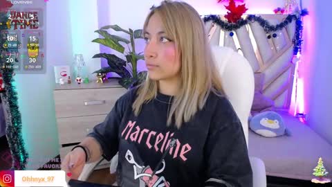 Snapshot of nyx_andria chatting on 12-16-24, 09:46 Alex   .    online show from 12-16-24, 09:46