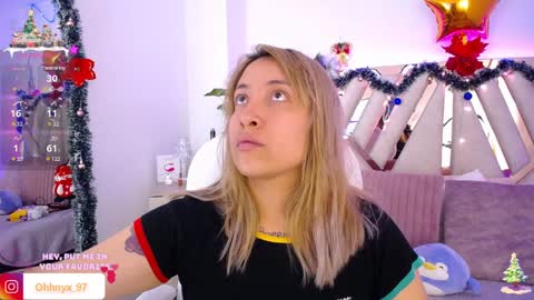 Snapshot of nyx_andria chatting on 12-24-24, 03:16 Alex   .    online show from 12-24-24, 03:16