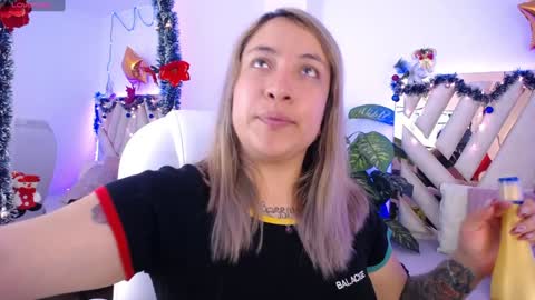 Snapshot of nyx_andria chatting on 01-08-25, 03:29 Alex   .    online show from 01-08-25, 03:29