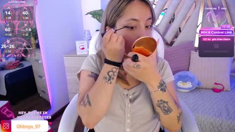 Snapshot of nyx_andria chatting on 01-28-25, 08:47 Alex   .    online show from 01-28-25, 08:47