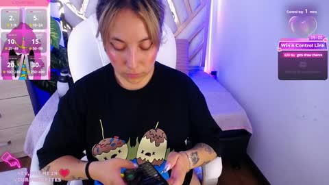 Snapshot of nyx_andria chatting on 01-30-25, 03:00 Alex   .    online show from 01-30-25, 03:00