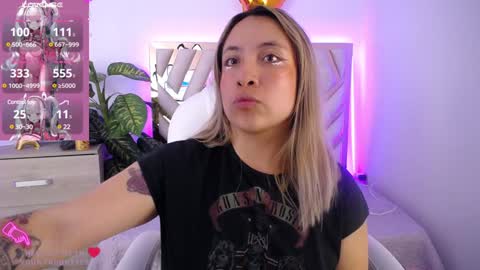 Snapshot of nyx_andria chatting on 02-04-25, 05:53 Alex   .    online show from 02-04-25, 05:53