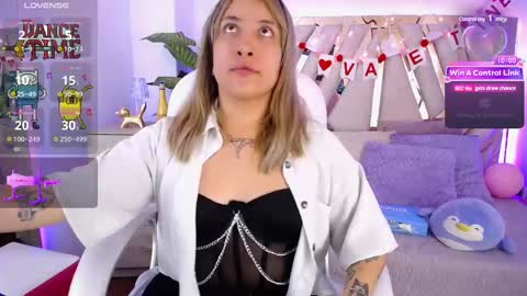 Snapshot of nyx_andria chatting on 03-01-25, 01:53 Alex   .    online show from 03-01-25, 01:53