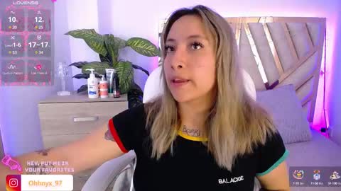 Snapshot of nyx_andria chatting on 03-12-25, 08:41 Alex   .    online show from 03-12-25, 08:41