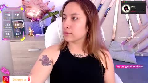 Snapshot of nyx_andria chatting on 09-17-25, 09:05 Alex   .    online show from 09-17-25, 09:05