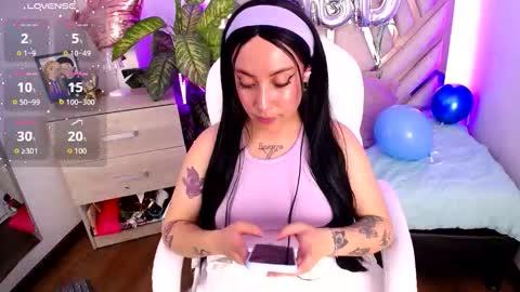 Snapshot of nyx_andria chatting on 10-12-25, 06:18 Alex   .    online show from 10-12-25, 06:18