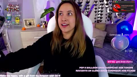 Snapshot of nyx_andria chatting on 10-17-25, 09:50 Alex   .    online show from 10-17-25, 09:50