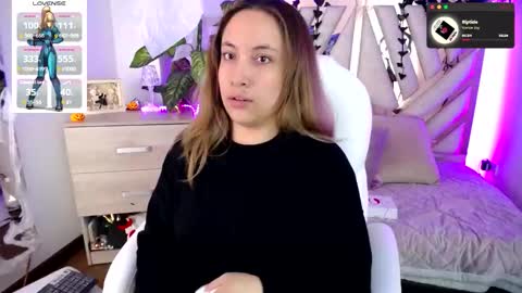 Snapshot of nyx_andria chatting on 10-18-25, 09:37 Alex   .    online show from 10-18-25, 09:37