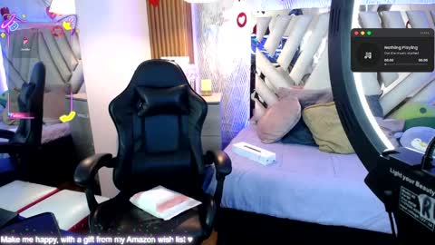 Snapshot of nyx_andria chatting on 05-05-26, 02:41 Alex . online show from 05-05-26, 02:41