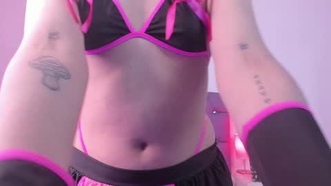   online show from 02-03-25, 04:57