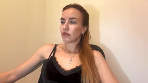 Snapshot of nyxelia_ chatting on 11-14-25, 08:35 Anastasia online show from 11-14-25, 08:35