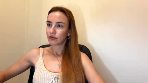 Snapshot of nyxelia_ chatting on 11-21-25, 08:35 Anastasia online show from 11-21-25, 08:35