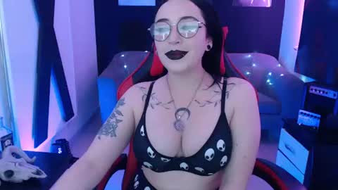 Nyx online show from 07-22-26, 12:19