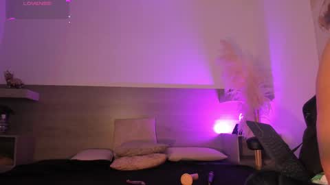 Nyx Shadow online show from 09-30-25, 04:17