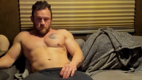 Snapshot of nzmone chatting on 11-22-25, 05:06 FitDogg online show from 11-22-25, 05:06