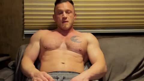 Snapshot of nzmone chatting on 12-17-25, 01:44 FitDogg online show from 12-17-25, 01:44