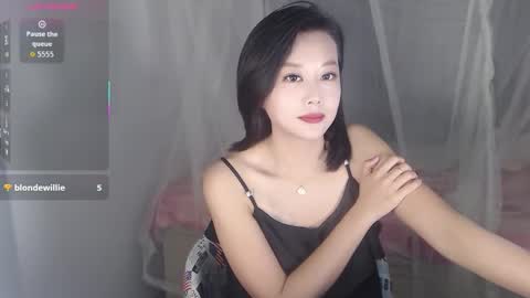 Snapshot of o_ava_o chatting on 11-13-25, 01:10 O vav online show from 11-13-25, 01:10