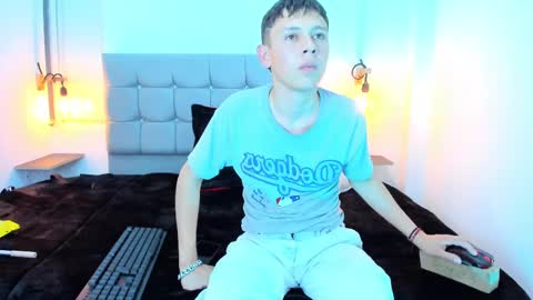 Snapshot of oasis_ossa chatting on 12-04-24, 07:50 Lyam online show from 12-04-24, 07:50