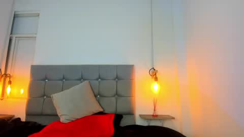 Snapshot of oasis_ossa chatting on 12-08-24, 05:39 Lyam online show from 12-08-24, 05:39