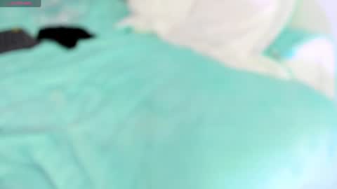 Snapshot of oasis_ossa chatting on 12-15-24, 08:41 Lyam online show from 12-15-24, 08:41