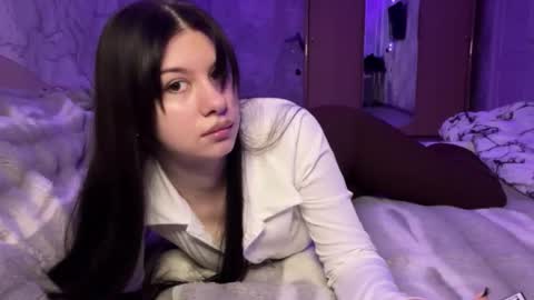 Snapshot of obsidian_glow chatting on 11-21-25, 08:35 Amelia online show from 11-21-25, 08:35