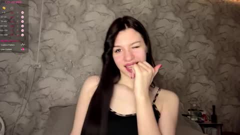 Snapshot of obsidian_glow chatting on 02-06-26, 02:05 Amelia online show from 02-06-26, 02:05