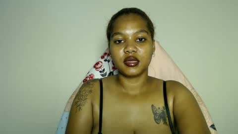 Snapshot of obsidianrose_ chatting on 06-07-26, 03:43 obsidianrose_ online show from 06-07-26, 03:43