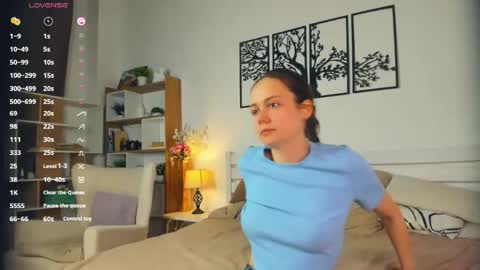 Elis online show from 04-19-26, 06:43