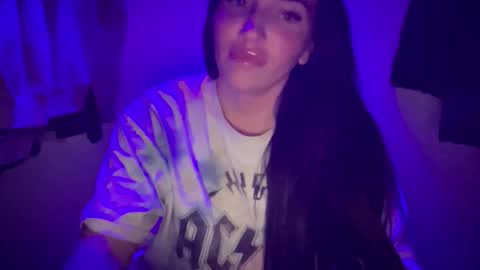 Snapshot of oceanxalara22_xo chatting on 10-21-25, 02:34 A L A R A  online show from 10-21-25, 02:34