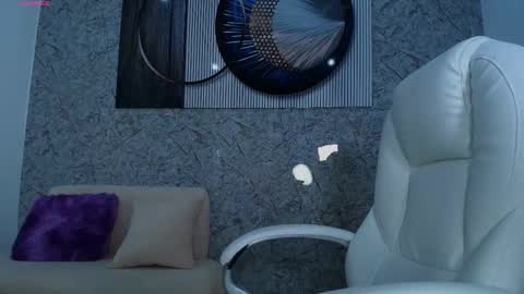 Snapshot of octavia_rouse chatting on 10-28-25, 05:37 independent model online show from 10-28-25, 05:37