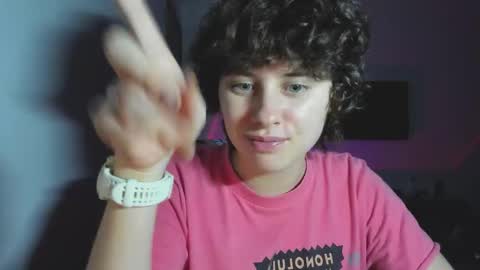 Evie online show from 11-22-25, 01:21