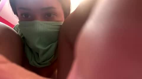 Snapshot of octopuxxyuh chatting on 09-19-25, 04:40 octopuxxyuh online show from 09-19-25, 04:40