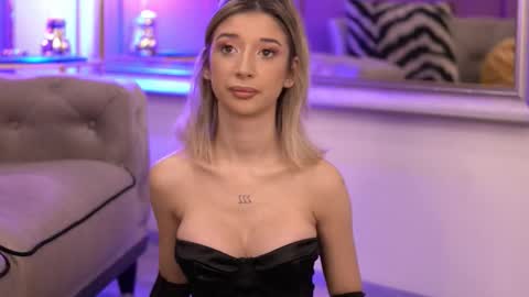 Snapshot of odettebensen chatting on 10-08-25, 05:05 Odette online show from 10-08-25, 05:05