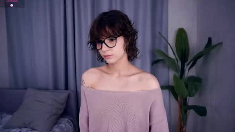 Thea online show from 09-25-25, 07:17