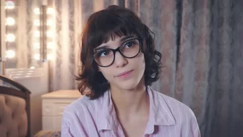 Thea online show from 01-14-26, 05:46