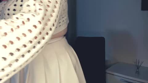 Eliana online show from 02-13-25, 04:00